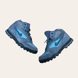 Vintage Nike Caldera Hiking Boots